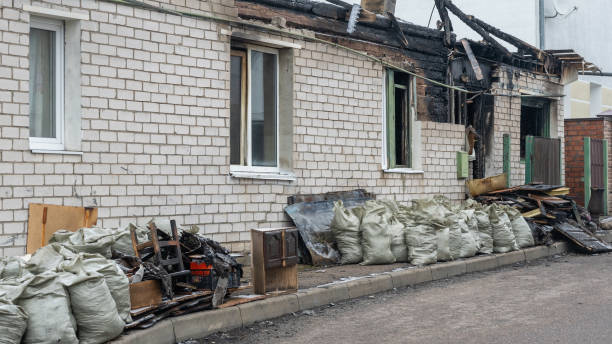 24/7 Emergency Fire Damage Removal experts in Lynwood, CA